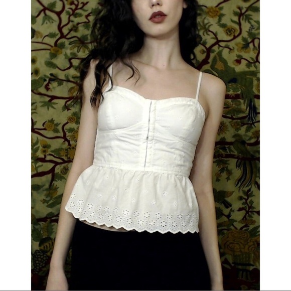 American Eagle Outfitters Tops - ✨🌿 American Eagle Outfitters White Tank Top!🌿✨